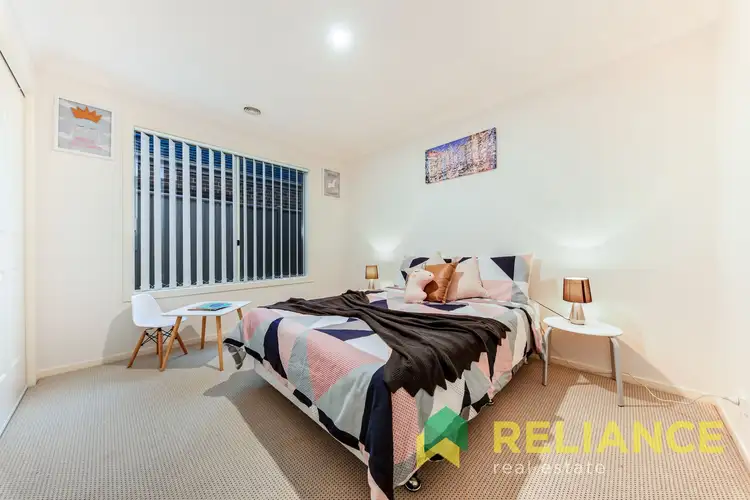 Seventh view of Homely house listing, 2 Anna Maree Place, Caroline Springs VIC 3023