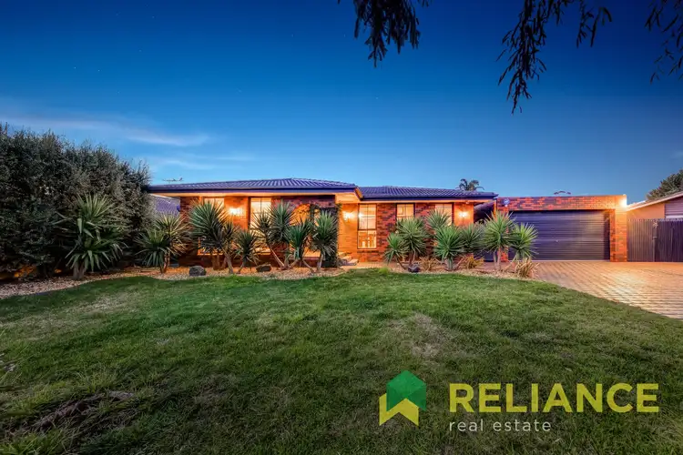 10 Dumbarton Circuit, Melton West VIC 3337