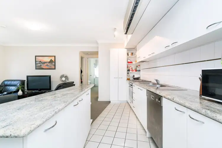 Fifth view of Homely apartment listing, 13/110 Mounts Bay Road, Perth WA 6000