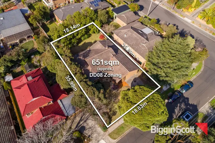 31 Roseville Avenue, Doncaster VIC 3108