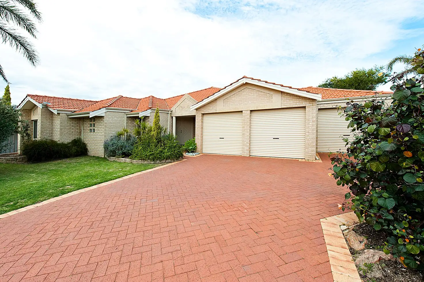 Main view of Homely house listing, 15 Alicante Mews, Secret Harbour WA 6173