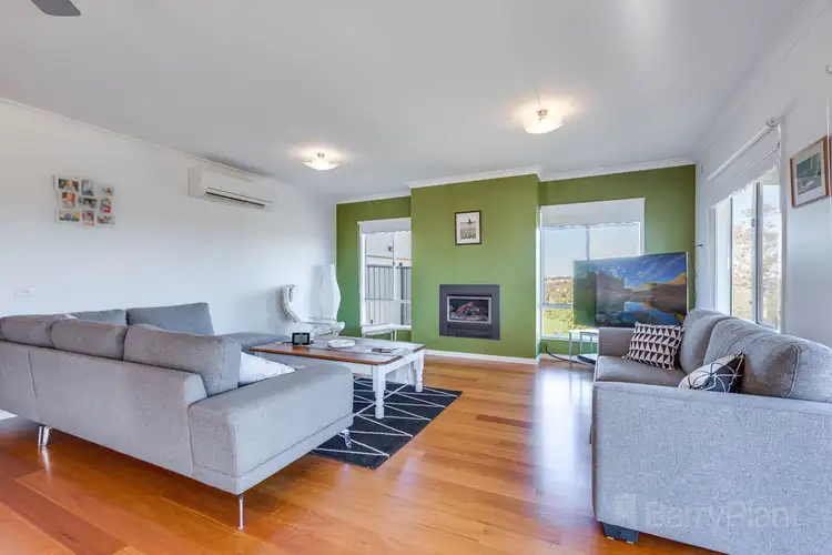 Second view of Homely house listing, 10 Earlington Crescent, Sunbury VIC 3429