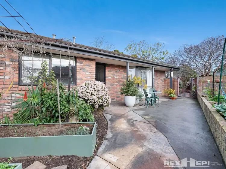 99 Hallam Road, Hampton Park VIC 3976