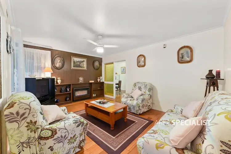 Second view of Homely house listing, 8 Grayling Crescent, Keysborough VIC 3173