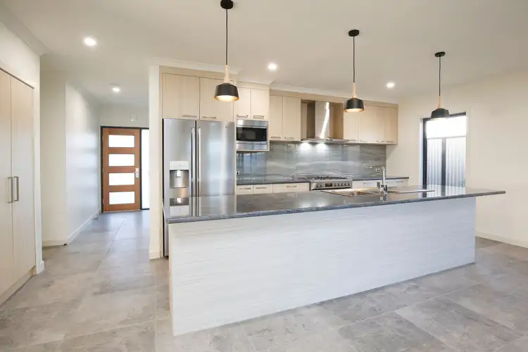 Third view of Homely townhouse listing, 5/5 Philippa Crescent, Mildura VIC 3500