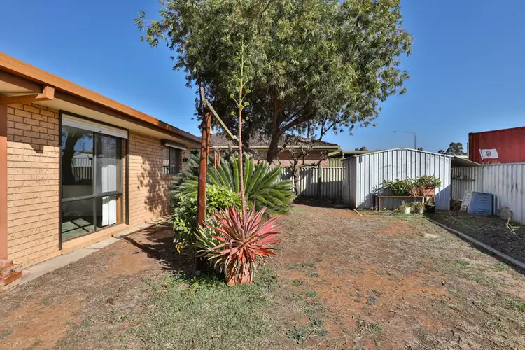 Fourth view of Homely house listing, 5 Elinda Court, Red Cliffs VIC 3496