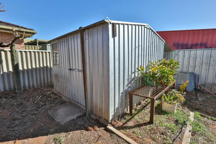 Fifth view of Homely house listing, 5 Elinda Court, Red Cliffs VIC 3496