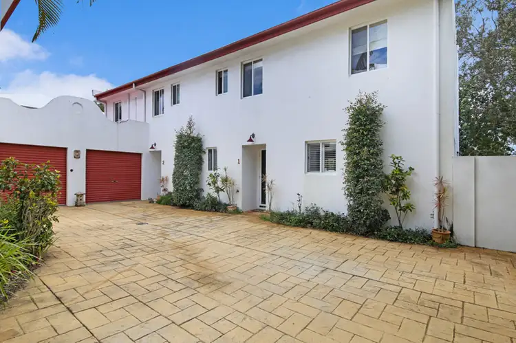 1/5 Stillwater Place, Noosaville QLD 4566