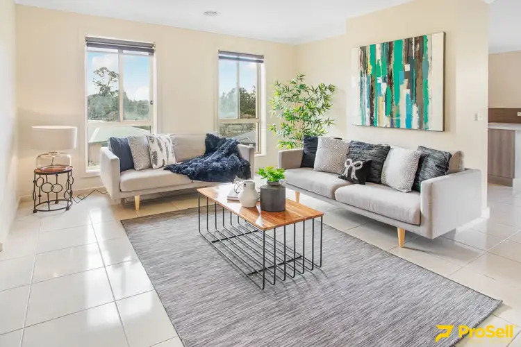 Fourth view of Homely unit listing, 1/15 Mathew Court, Drouin VIC 3818