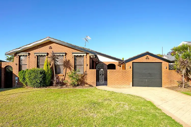 4 Grazier Crescent, Werrington Downs NSW 2747