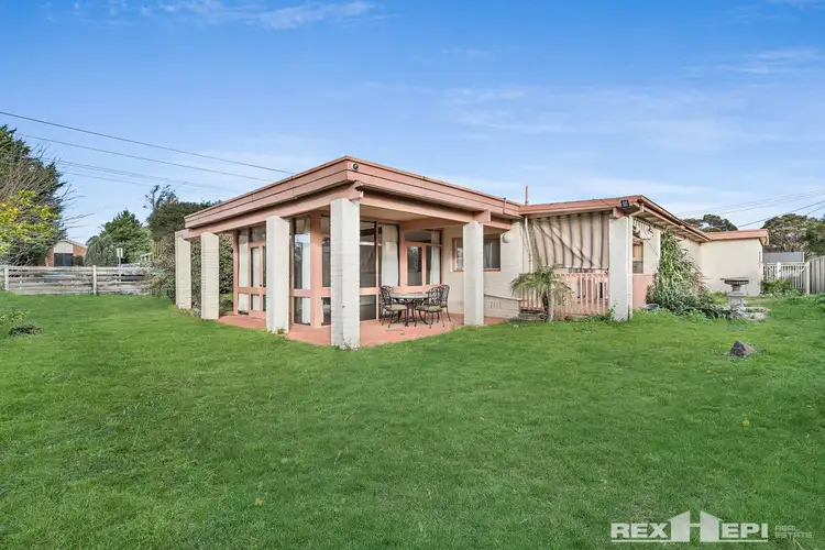 7 Greenridge Avenue, Narre Warren VIC 3805