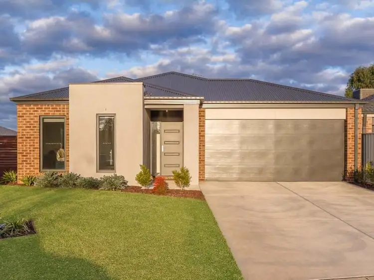11 Robbins Court, Epsom VIC 3551