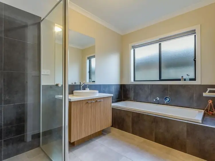 Sixth view of Homely house listing, 11 Robbins Court, Epsom VIC 3551