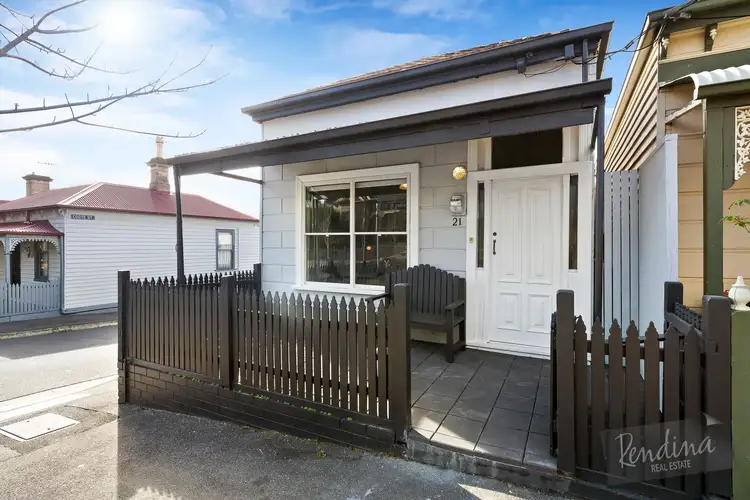 21 McCracken Street, Kensington VIC 3031