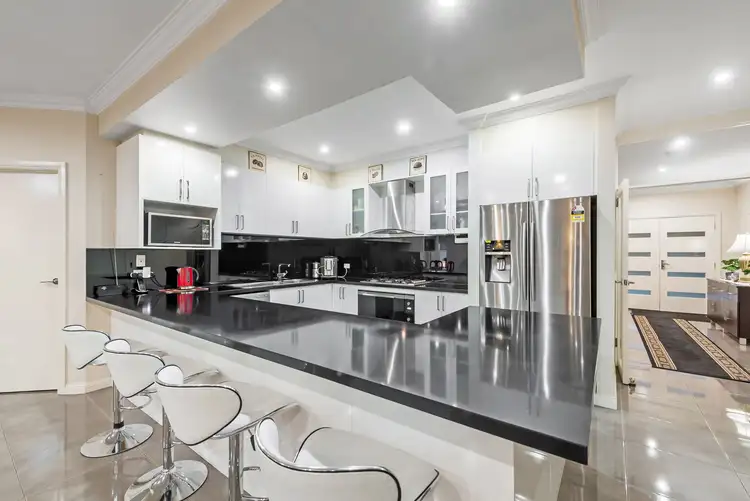 Fifth view of Homely house listing, 8 Albatross Close, Craigieburn VIC 3064