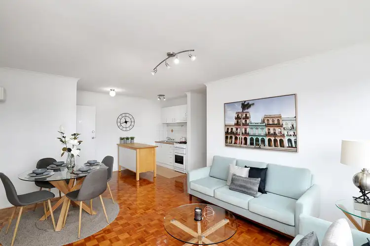 15/11 Nicholson Street, Footscray VIC 3011