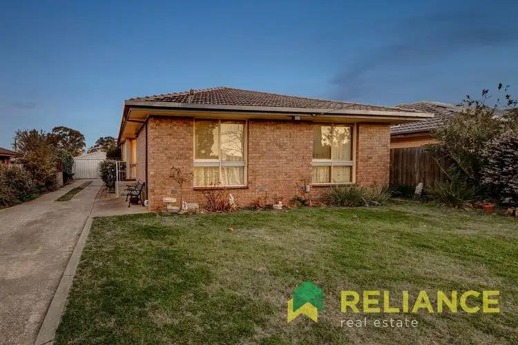 21 Bridgeford Crescent, Melton South VIC 3338