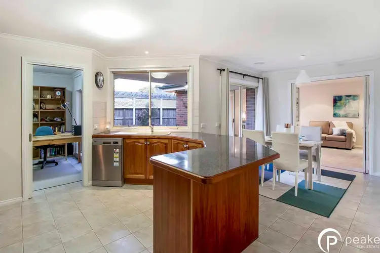 Fifth view of Homely house listing, 2 Tottington Rise, Berwick VIC 3806