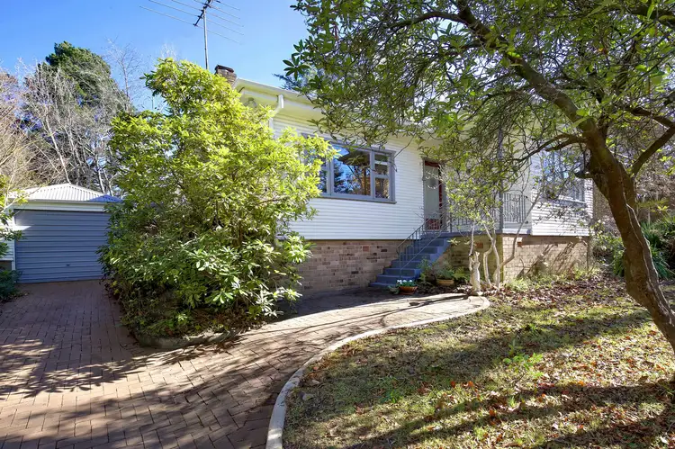 9 Gladstone Road