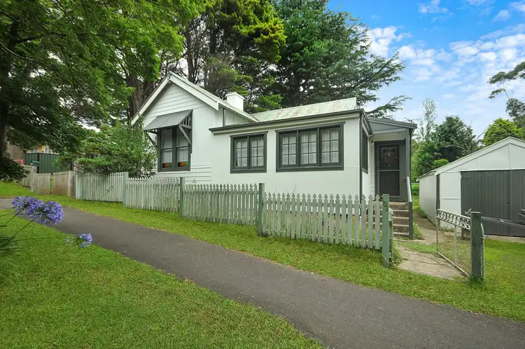 108 Barton Street, Katoomba NSW 2780