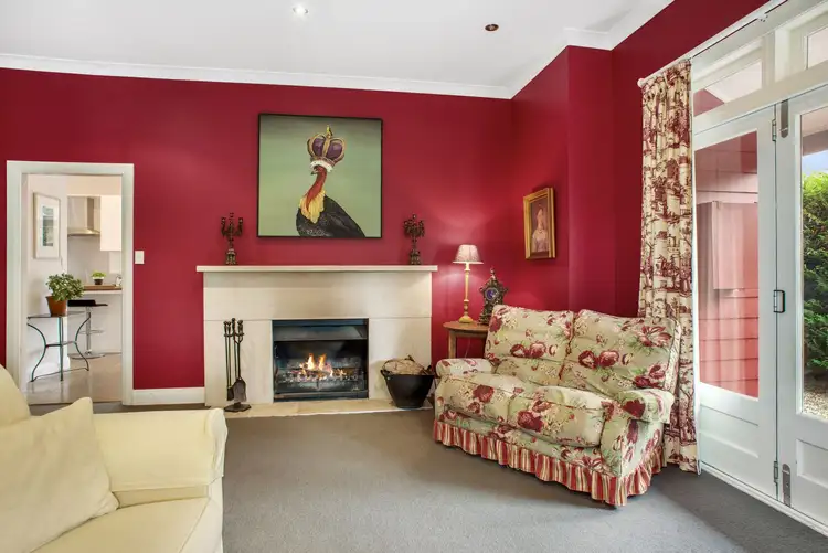 4 Central Street, Wentworth Falls NSW 2782