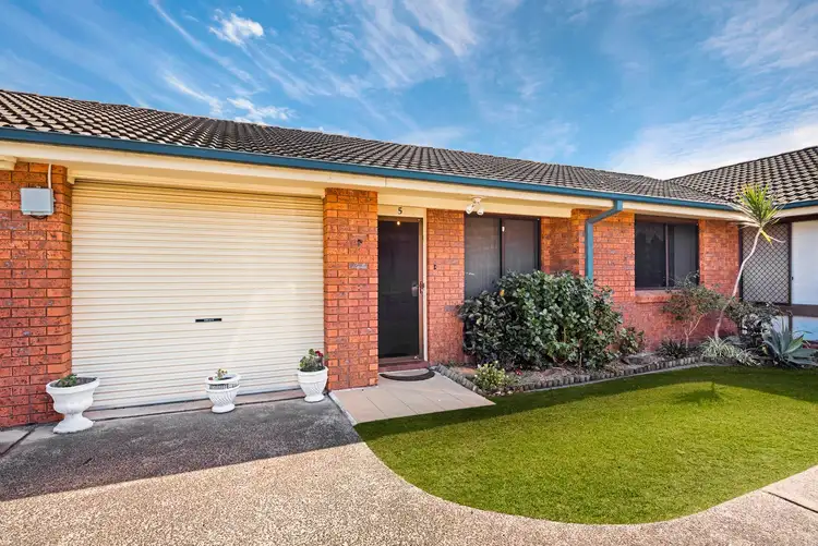 Second view of Homely villa listing, 5/6-8 Centennial Avenue, Long Jetty NSW 2261