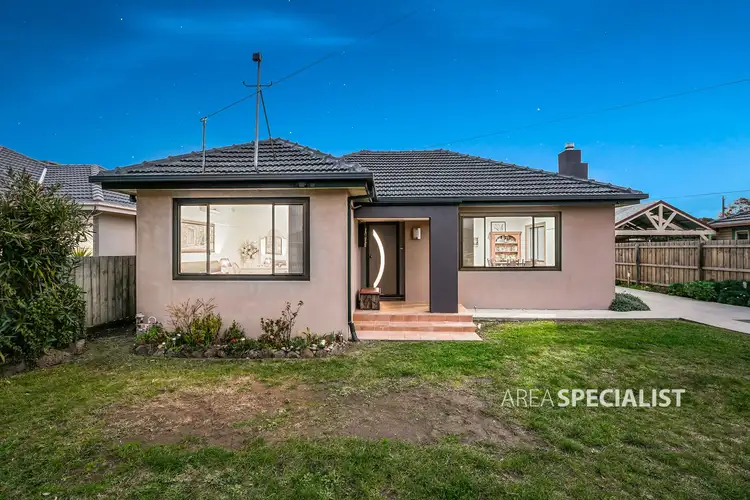 6 Bowman Street