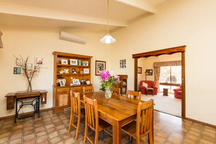 Fifth view of Homely house listing, 810 Karadoc Avenue, Irymple VIC 3498