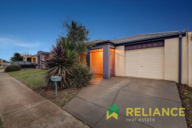 5 Tandara Circuit, Melton West VIC 3337