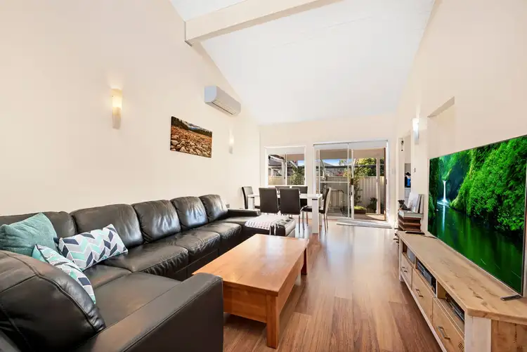 2/10 Kulgoa Street, Blue Bay NSW 2261