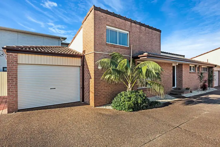 Fourth view of Homely villa listing, 1/10 Kulgoa Street, Blue Bay NSW 2261