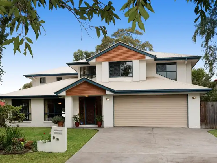 9 Barklya Crescent, Sinnamon Park QLD 4073