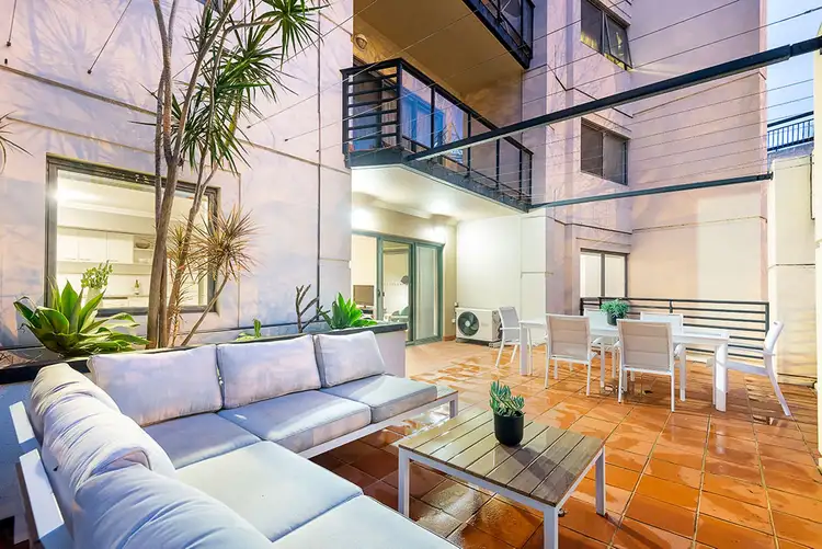 6/110 Mounts Bay Road, Perth WA 6000