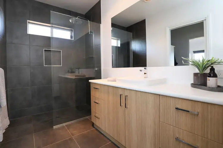 Fifth view of Homely house listing, 12 Lavender Rise, Red Cliffs VIC 3496