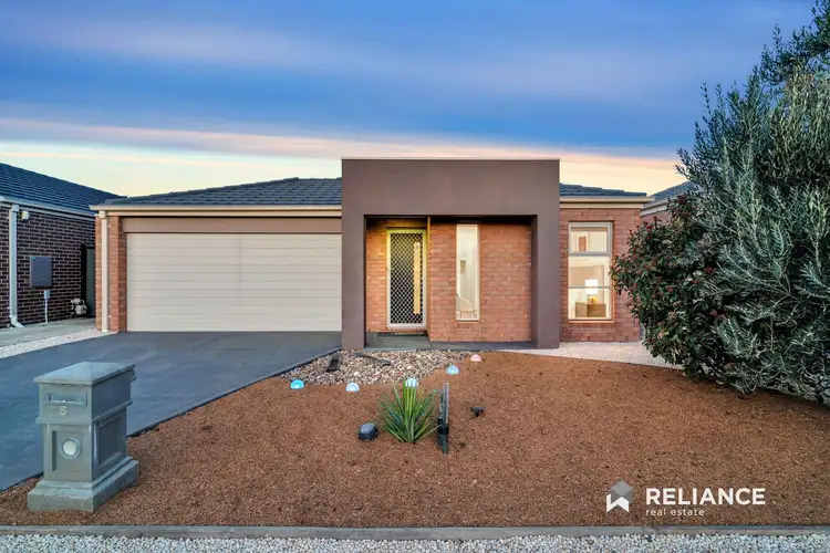 Second view of Homely house listing, 5 Samantha Court, Tarneit VIC 3029