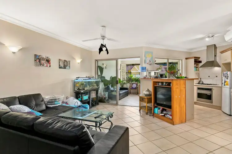 815/2 Greenslopes Street, Cairns North QLD 4870