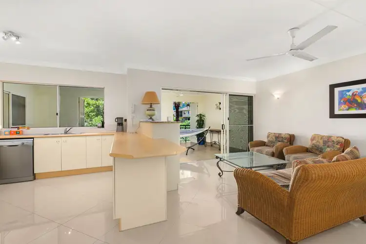 518/2 Greenslopes Street, Cairns North QLD 4870