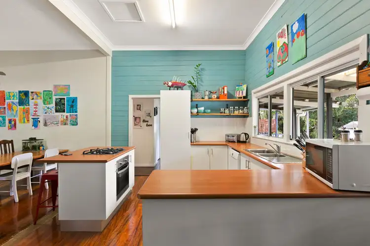 11 Thomas Street, Cairns North QLD 4870