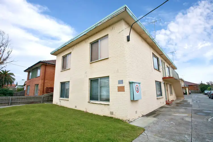 9/15 Ridley Street, Albion VIC 3020