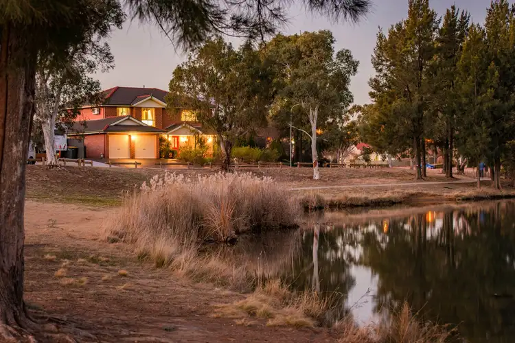 6 Lawton Place, Gordon ACT 2906