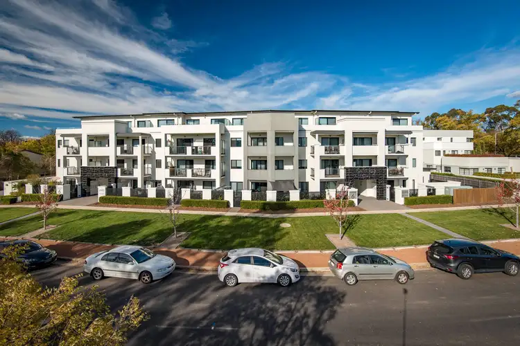 Second view of Homely apartment listing, 2/6 Cunningham Street, Griffith ACT 2603