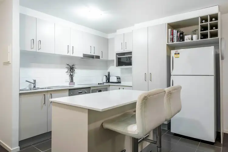 Sixth view of Homely apartment listing, 2/6 Cunningham Street, Griffith ACT 2603