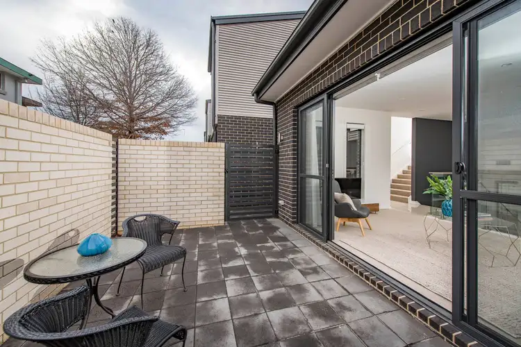 Fourth view of Homely house listing, 1/167 Hawkesbury Crescent, Farrer ACT 2607