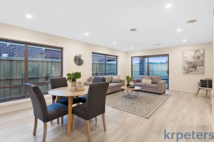 10 Elena Way, Officer VIC 3809