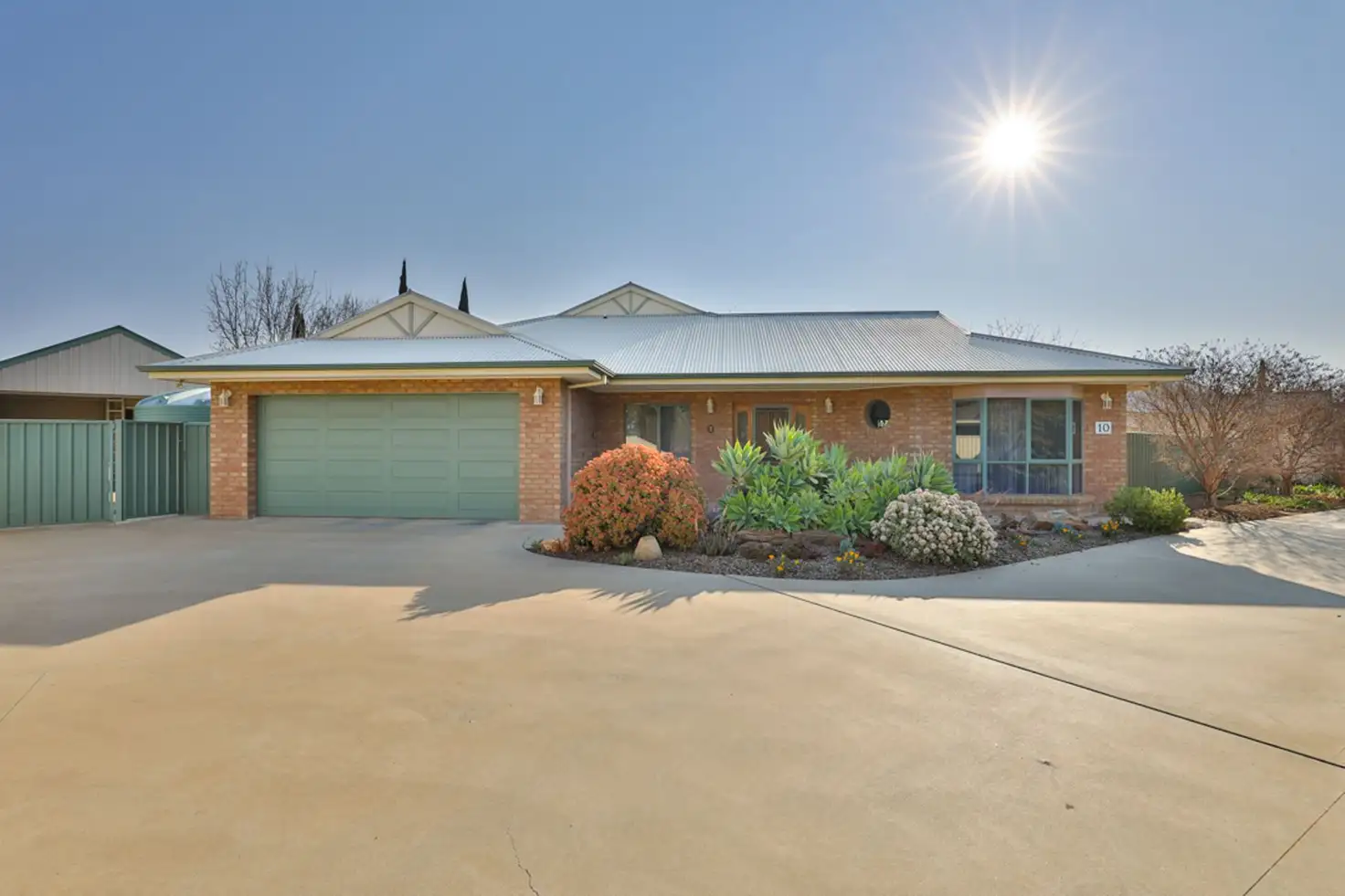 Main view of Homely house listing, 10 Carrington Drive, Irymple VIC 3498