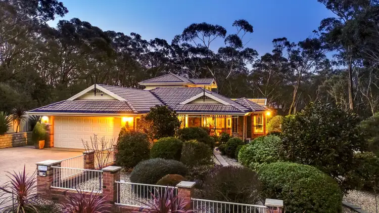 54 Darwin Avenue, Wentworth Falls NSW 2782