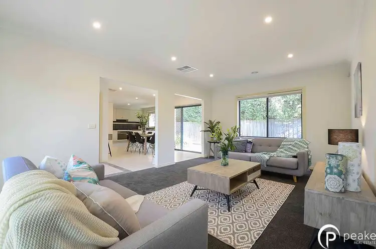 2/70 Elgin Street, Berwick VIC 3806