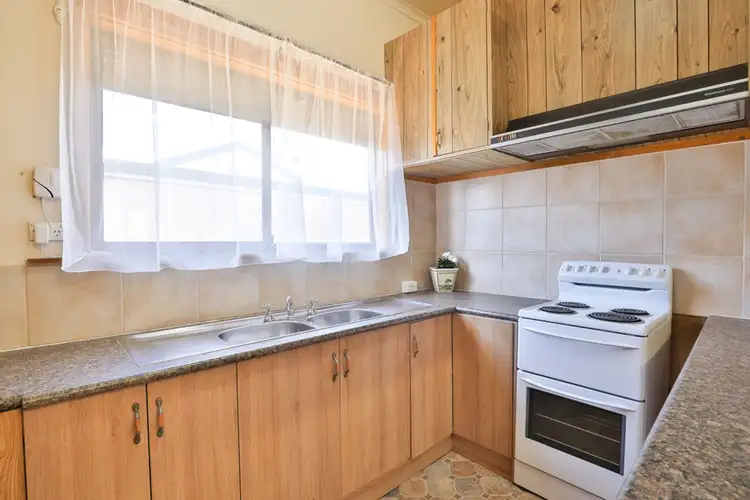 Fifth view of Homely house listing, 23 Floral Avenue West, Mildura VIC 3500