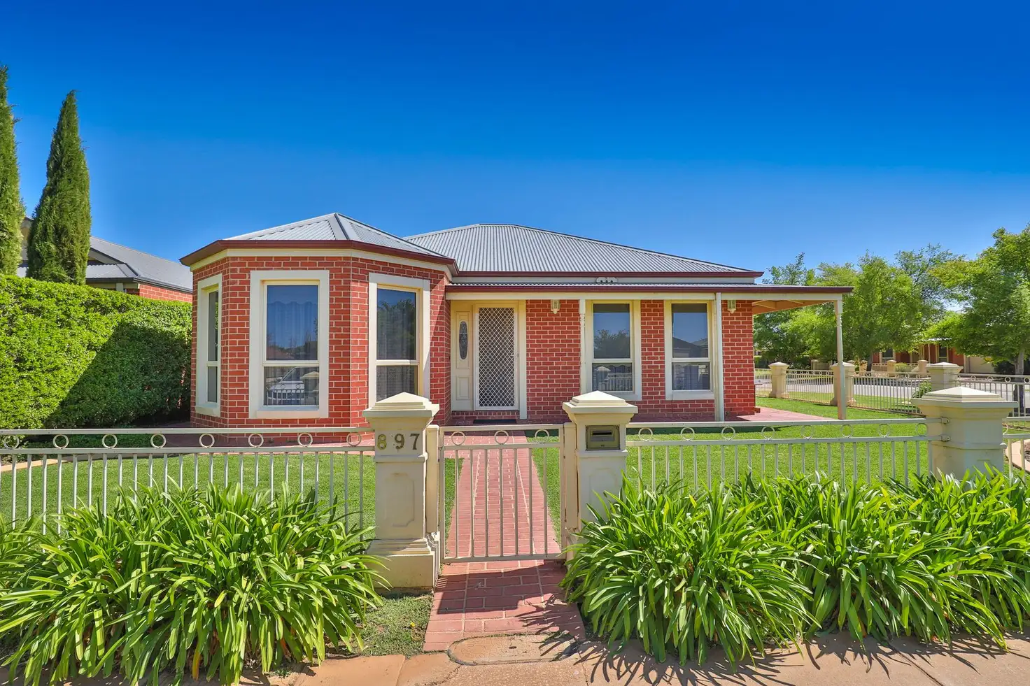 Main view of Homely townhouse listing, 897 Karadoc Avenue, Irymple VIC 3498