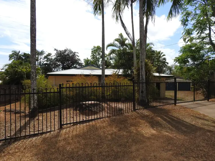 6 Academy Close, White Rock QLD 4868